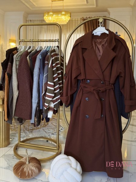 جاكيت بني بخامة الجوخ الفخم