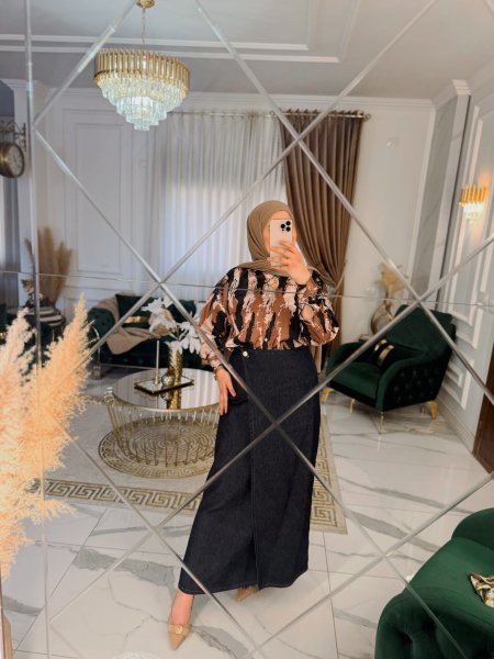 تنورة جينز بتصميم يخطف الأنظار طولها 102cm